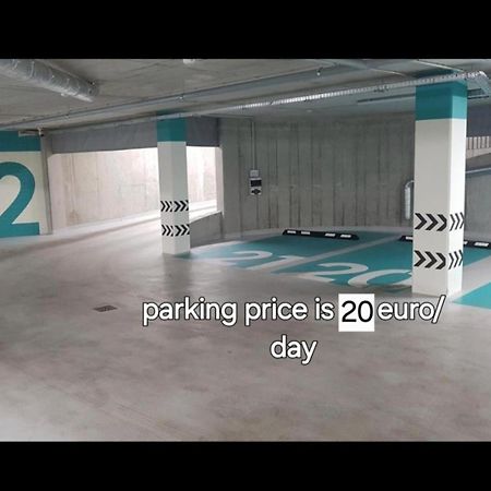 וילנה Happy Inn Vip, Self Check-In-24X7, A-C, Parking-In-The-Underground-Garage מראה חיצוני תמונה